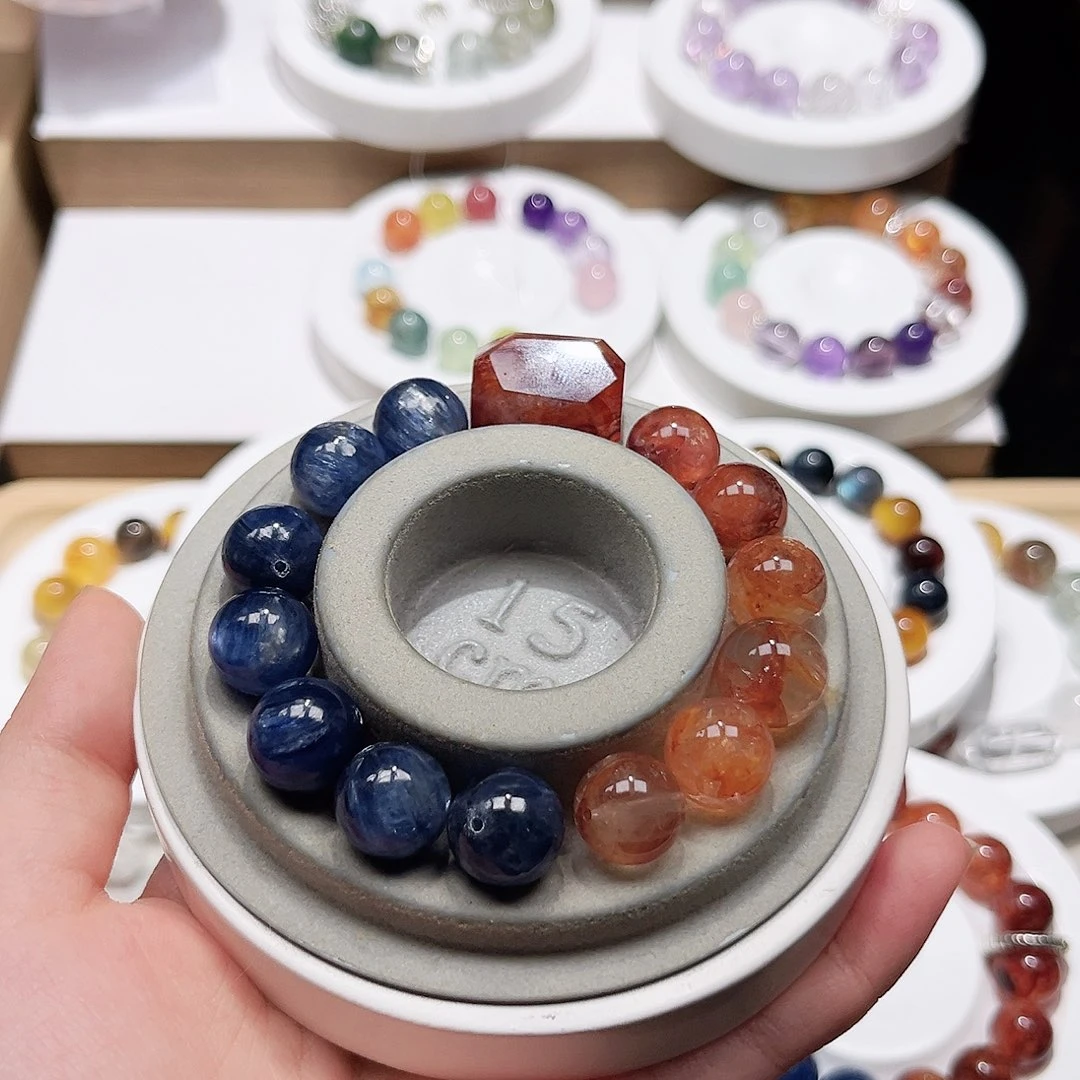 水晶手链未镶嵌山****。天然水晶