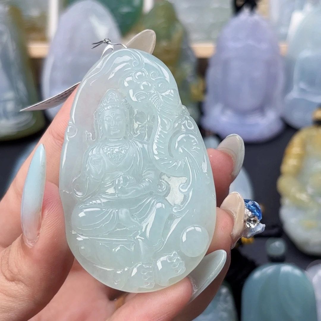 三***哥翡翠未镶嵌颈饰普贤