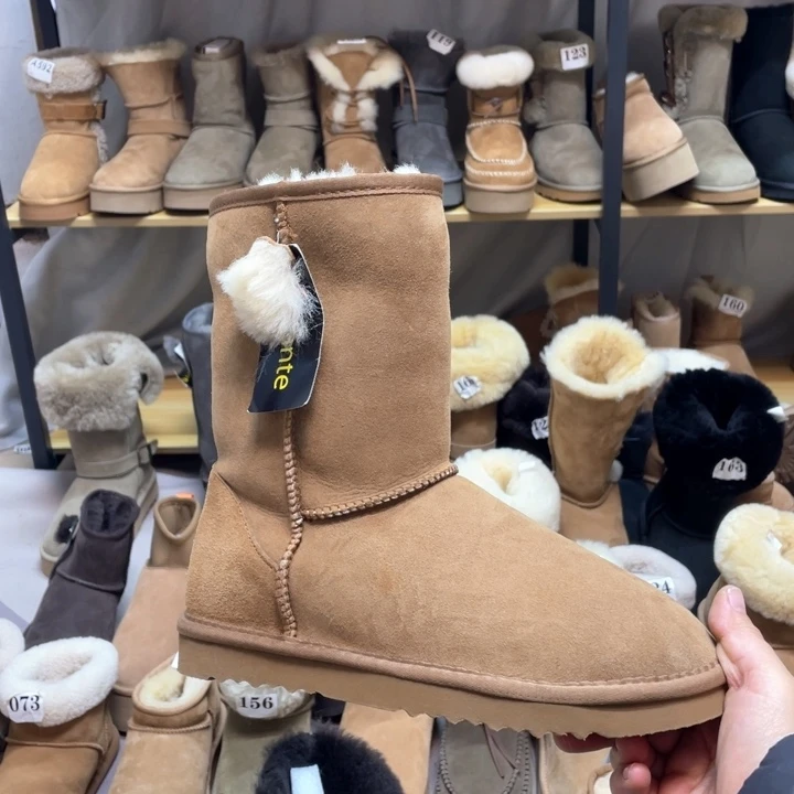 37码栗色中筒一双