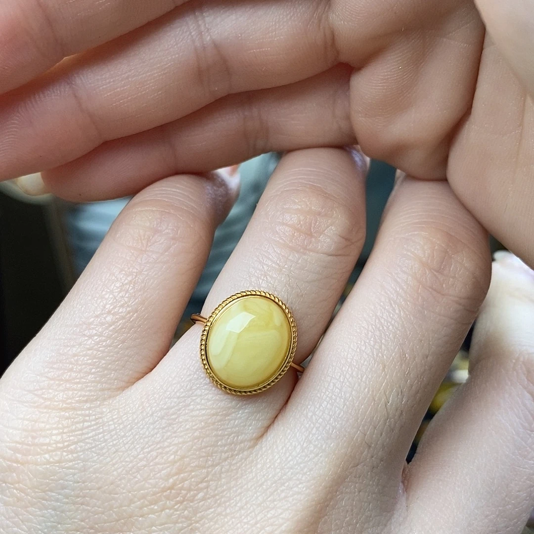 琥珀未镶嵌裸石成品