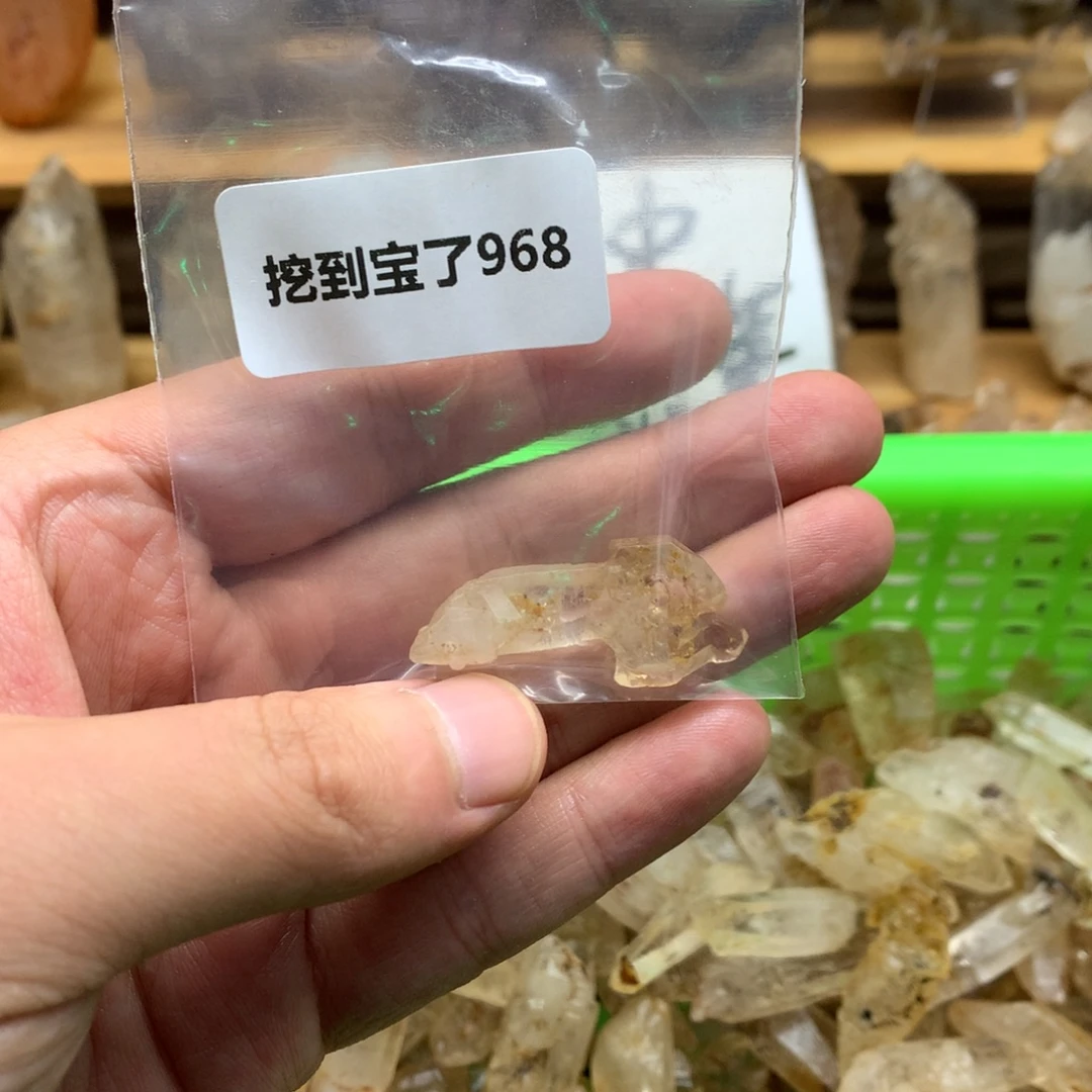 ****)未镶嵌珠宝半成品水晶