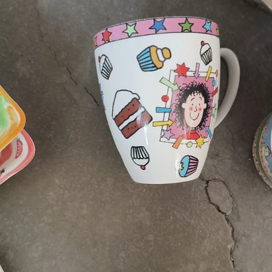 陶瓷盘子碗啥都有