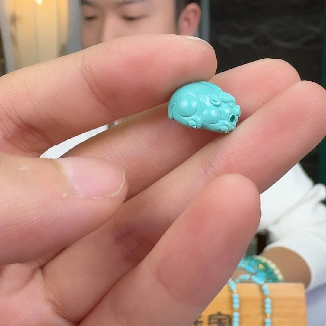 绿松石未镶嵌挂件