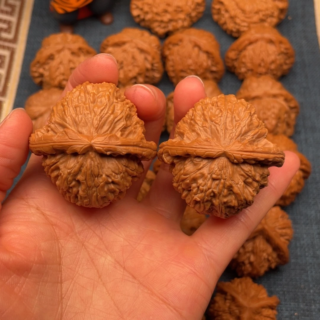 文玩核桃把件44精品球白