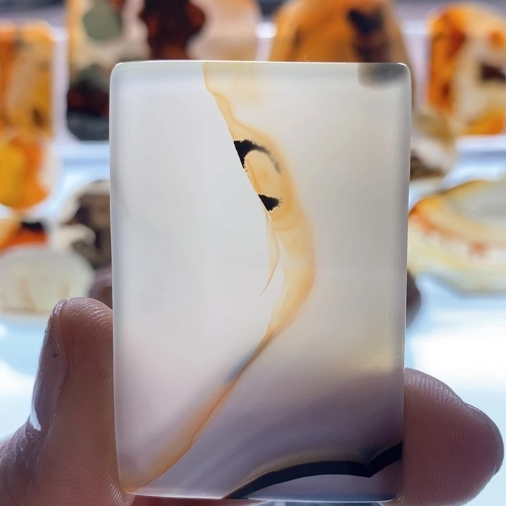 玛瑙/玉髓颈饰未镶嵌