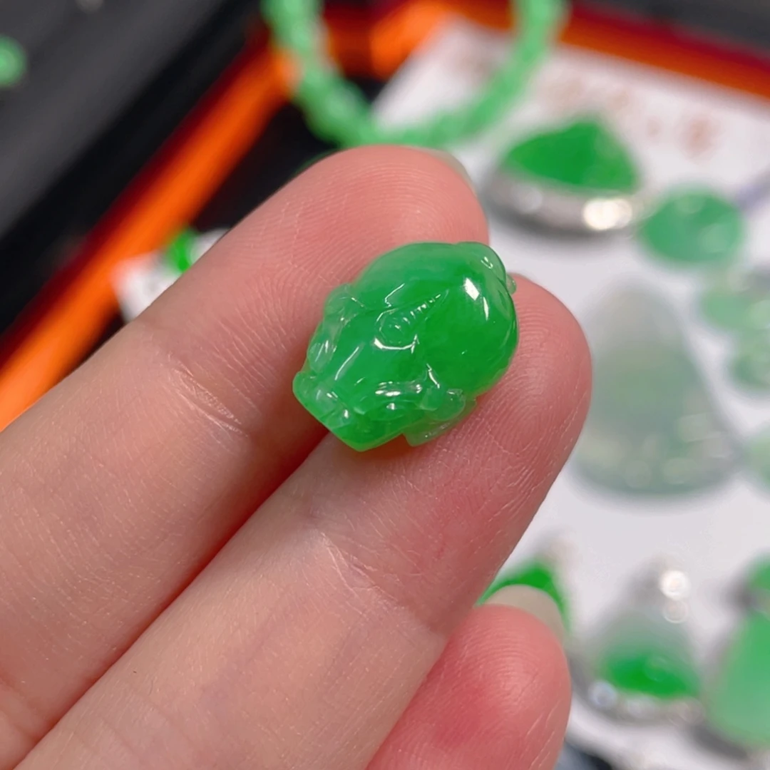 一***柠翡翠未镶嵌吊坠(不含链)