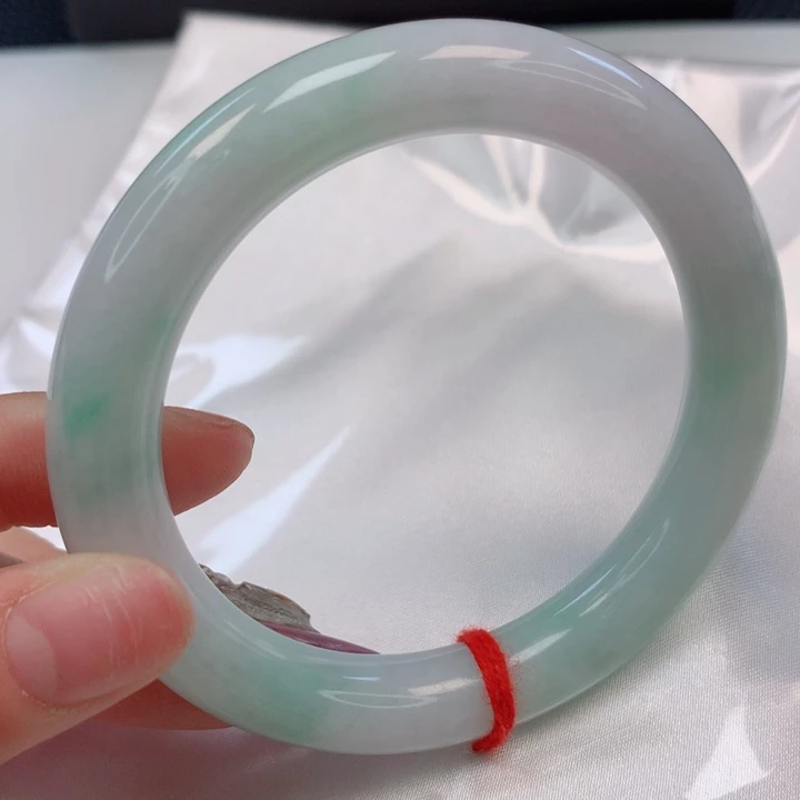 翡翠手镯（圆镯）未镶嵌