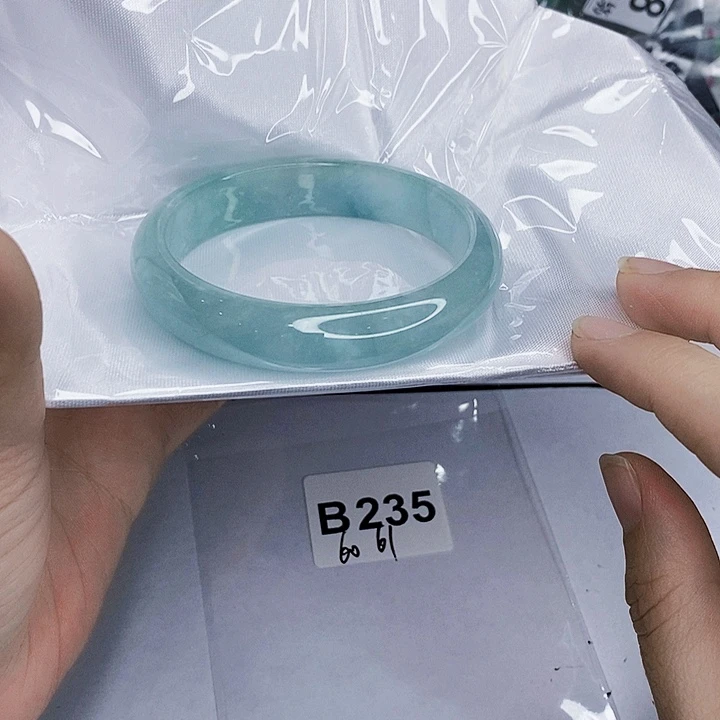 翡翠未镶嵌手镯一图一物实物为准
