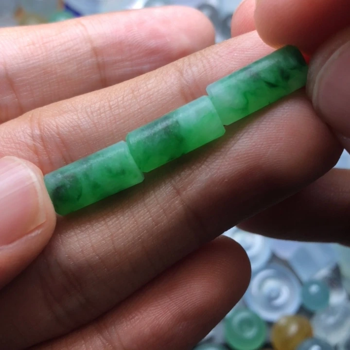未镶嵌定制翡翠挂件