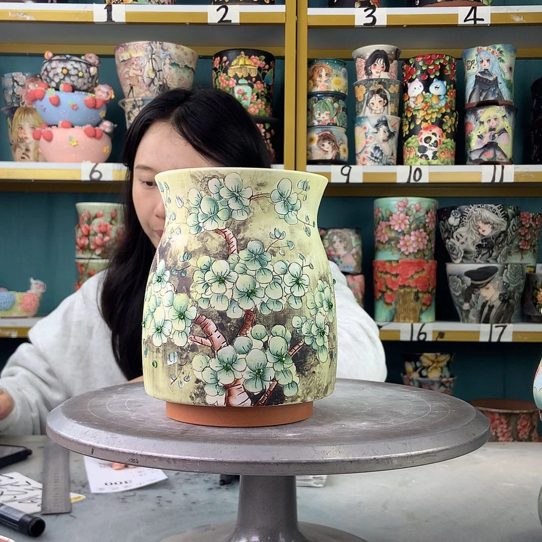 陶景德镇手工花盆300