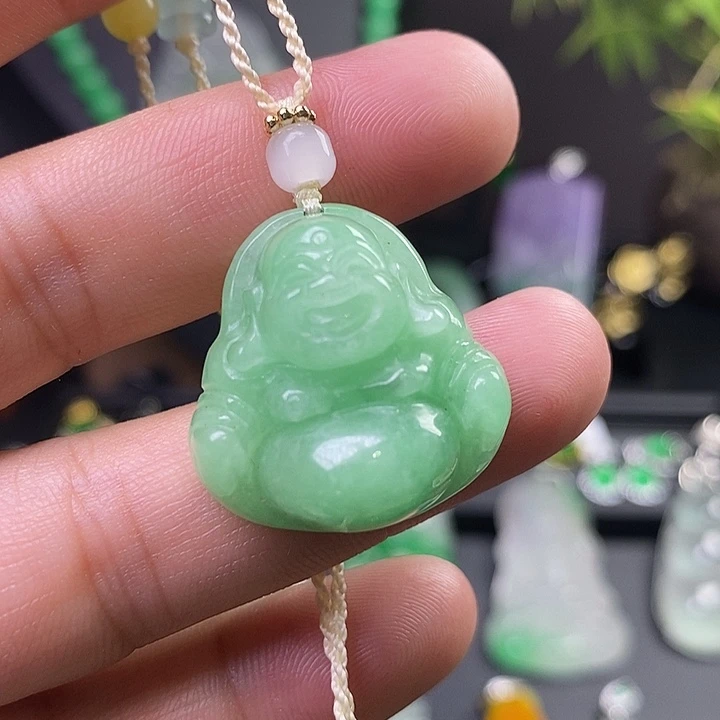 翡翠未镶嵌吊坠(赠链)