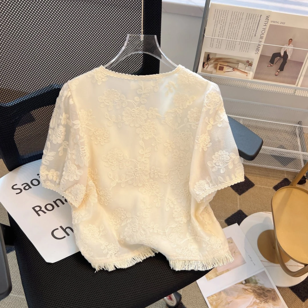 蕾丝泡泡袖衬衫短袖小众夏季气质设计感时尚小衫刺绣法式镂空