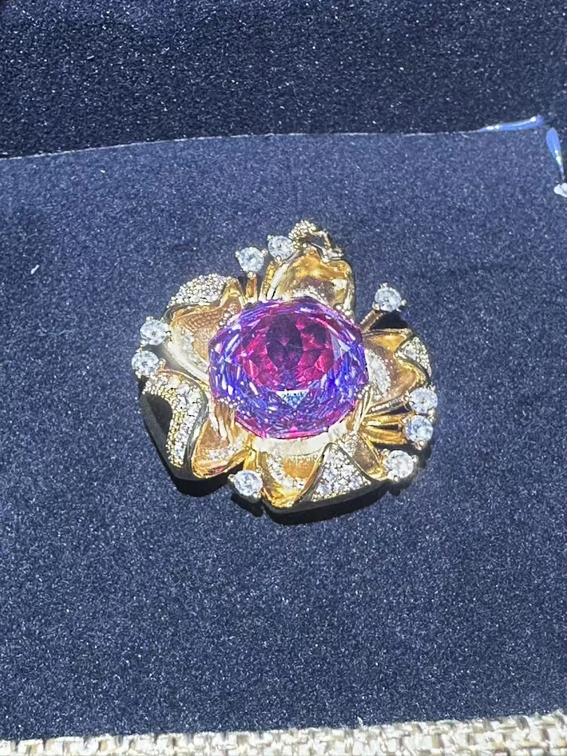 时尚轻奢吊坠礼盒f123104