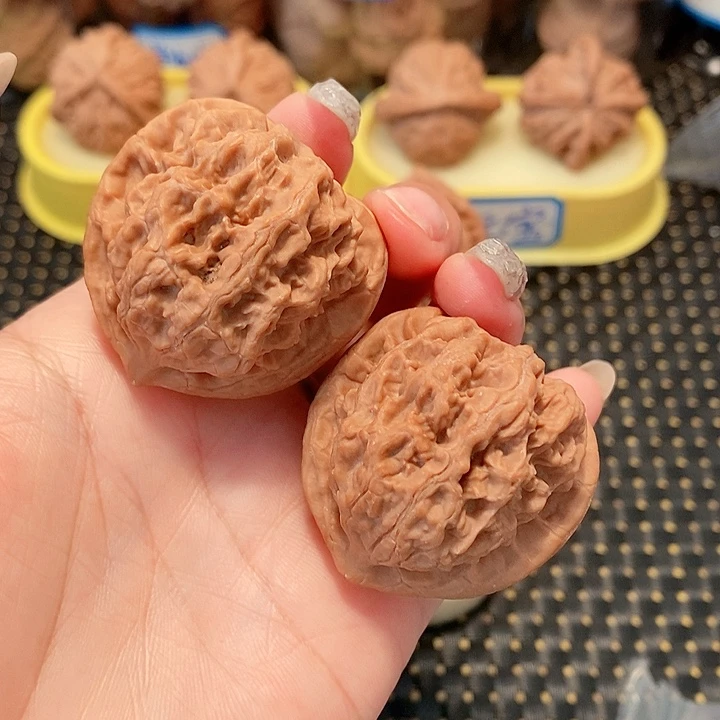 核桃手串/手链40尺寸梨木台