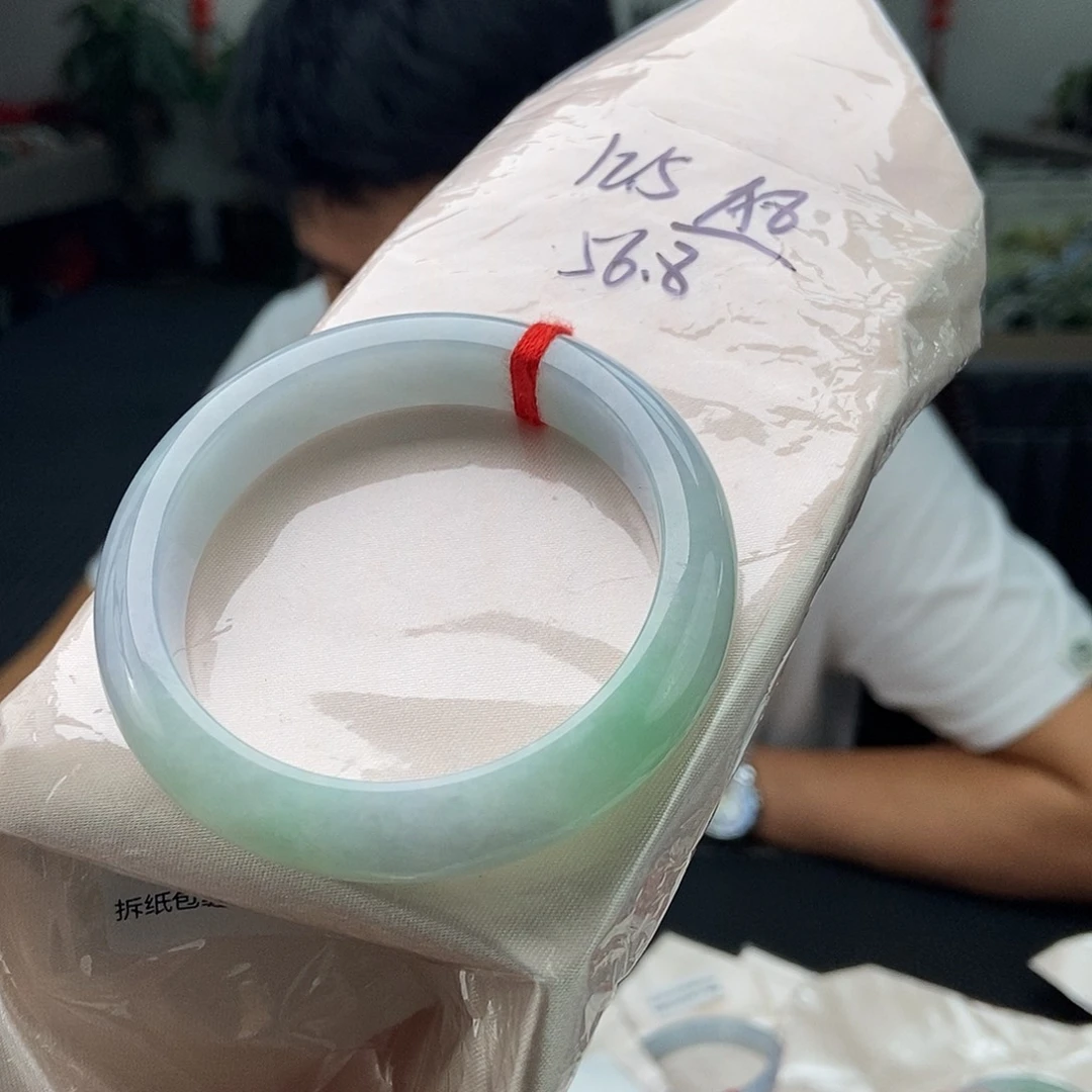 未镶嵌手镯翡翠拍一发一
