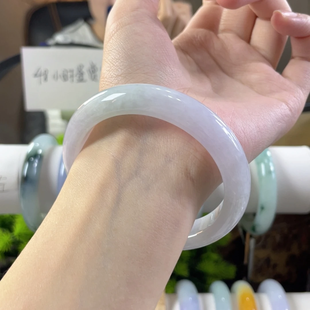 翡翠未镶嵌手镯缅甸翡翠1