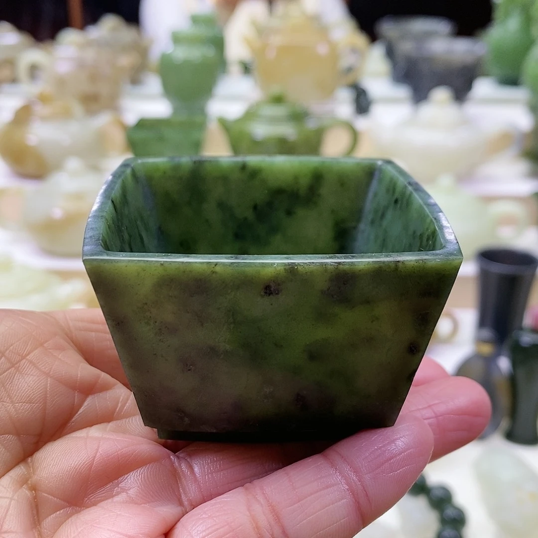 和田玉茶杯未镶嵌