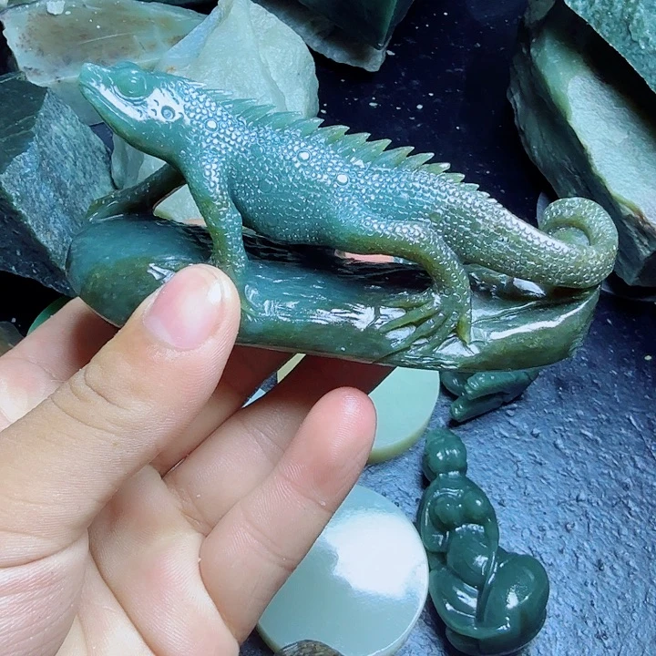 和田玉（糖玉）未镶嵌珠宝奇石阳****行