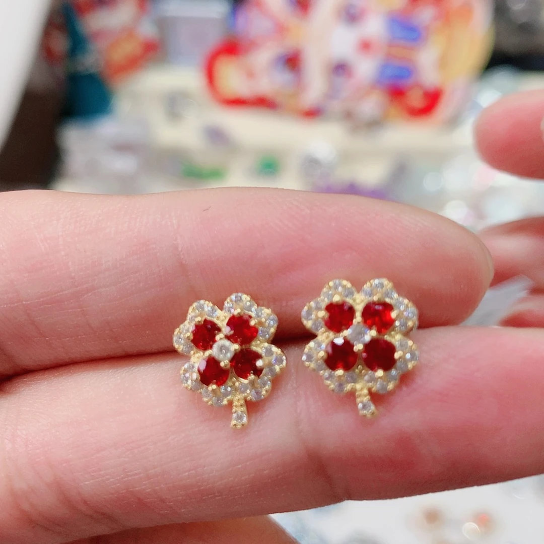 蓝宝石耳钉银S925镶嵌