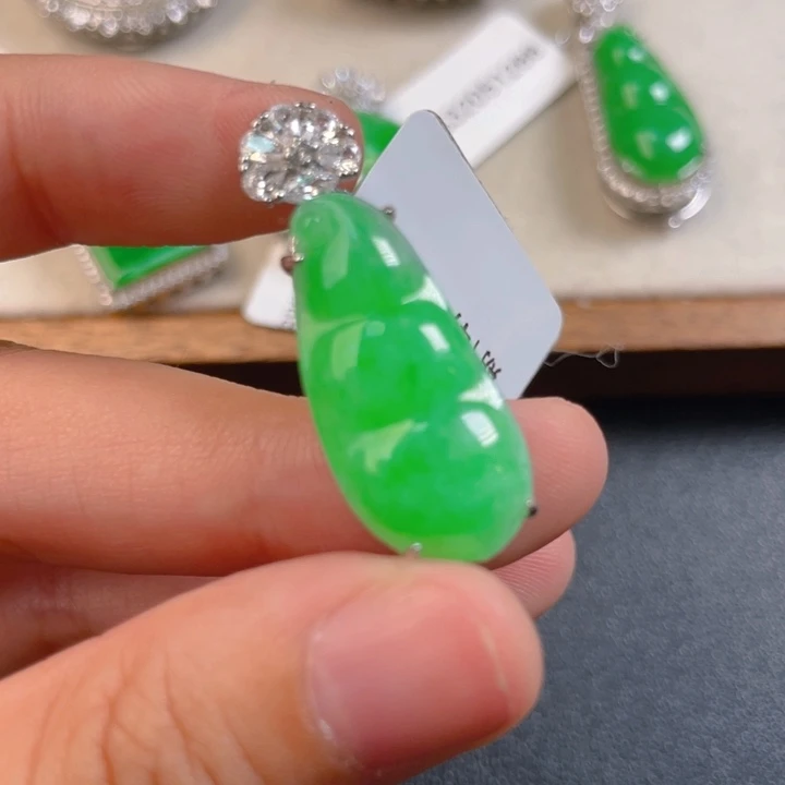 翡翠银S925镶嵌吊坠(不含链)j j n j