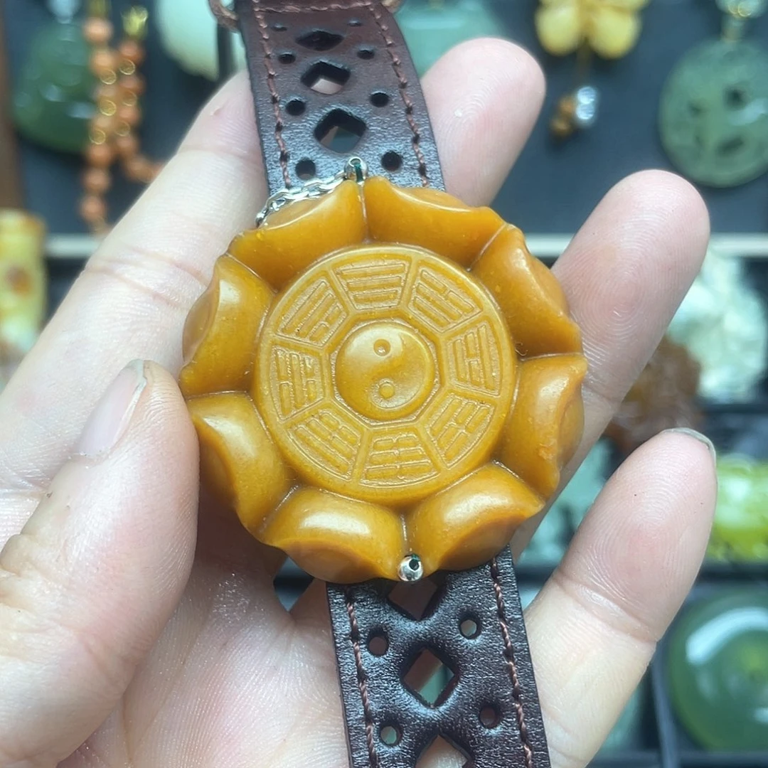 未镶嵌蛇纹石玉颈饰