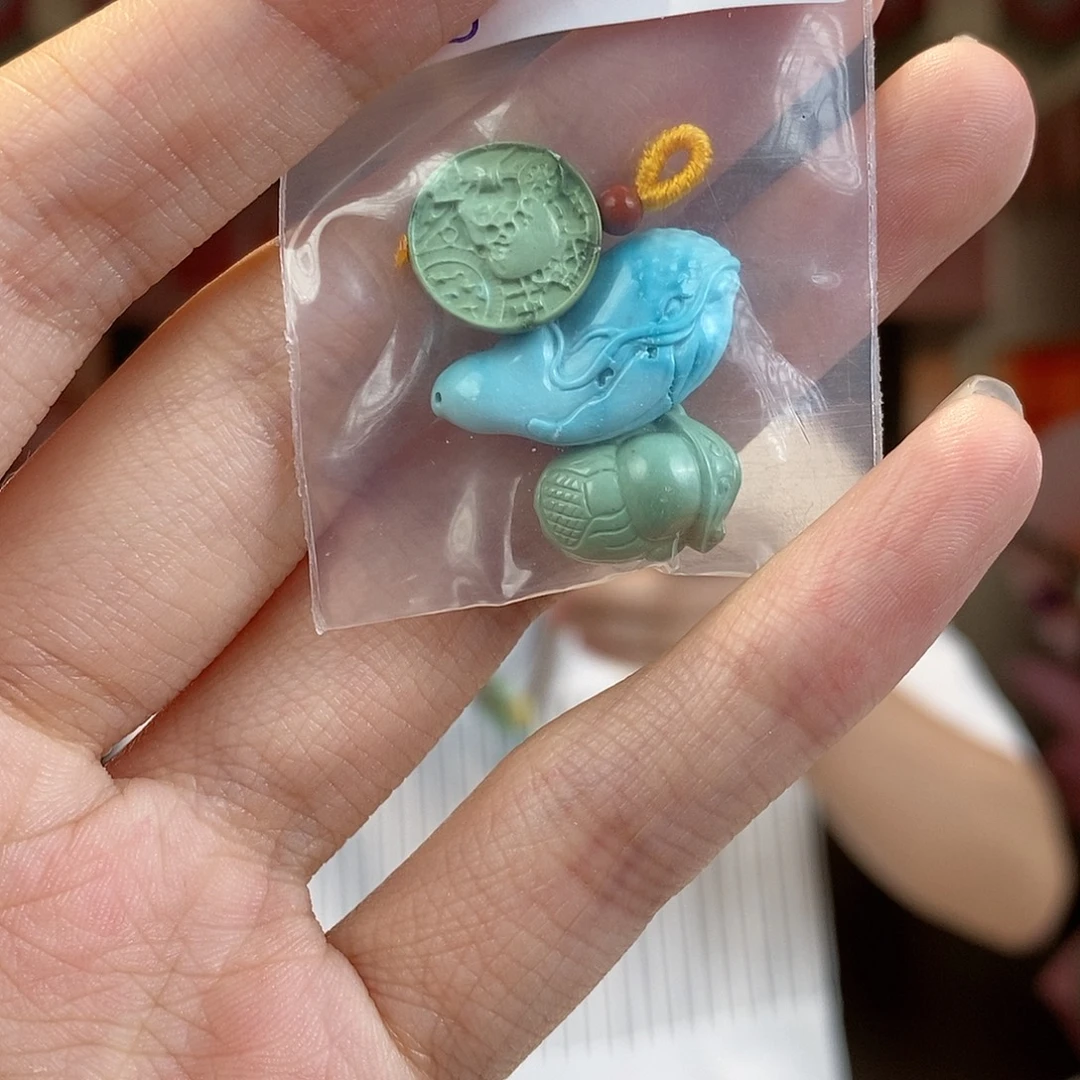 未镶嵌绿松石珠宝奇石