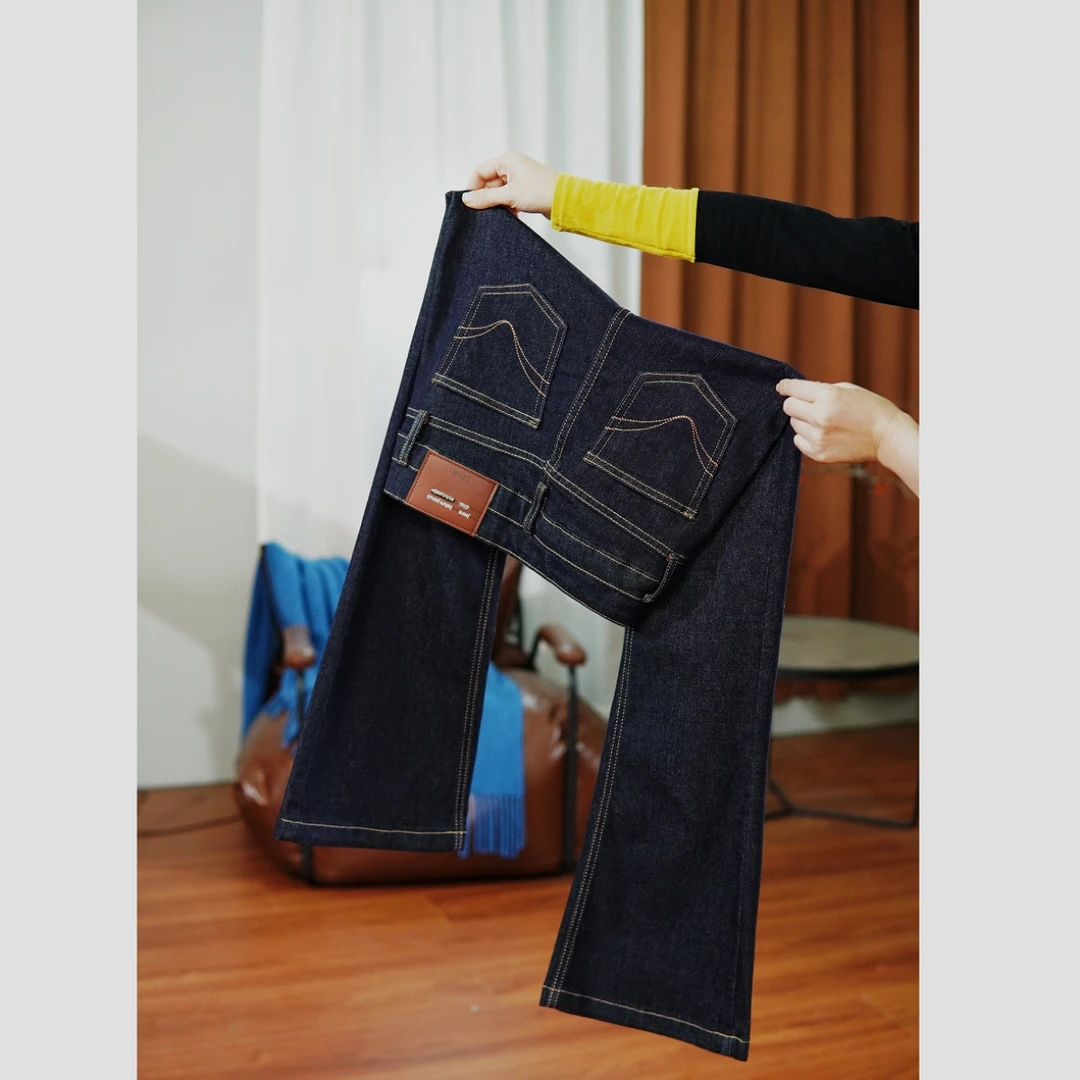 2025年秋冬丹宁蓝新款微喇叭小个子牛仔裤女高腰修身显瘦弹力爆款