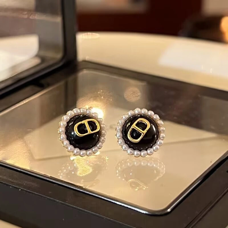 铜合金耳饰 《货号8975》猪鼻子小米珠耳钉