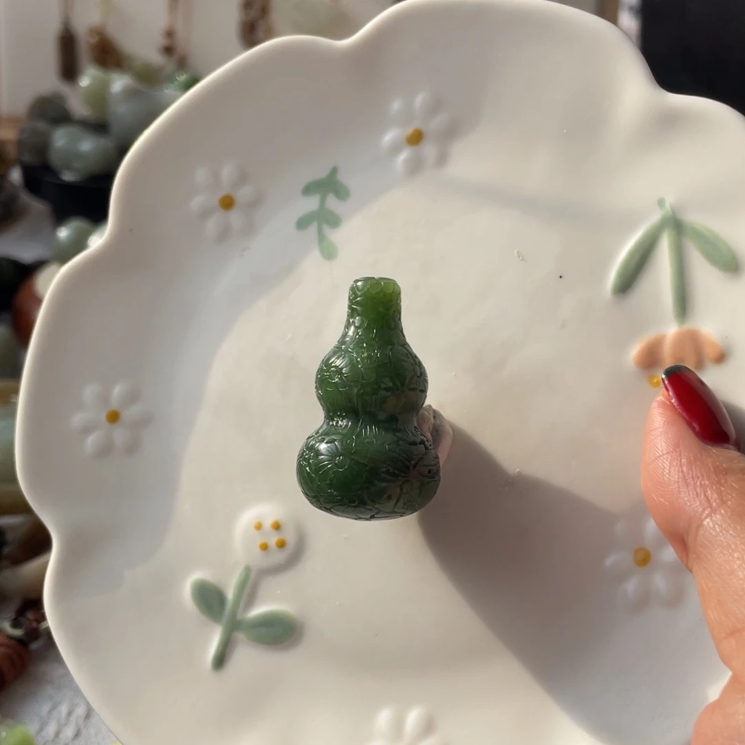 和田玉未镶嵌颈饰碧玉葫芦