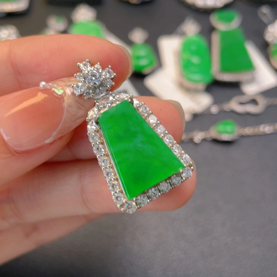 翡翠银S925镶嵌颈饰