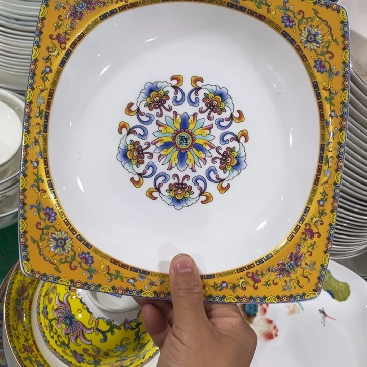 瓷片土豪金八寸方深盘两个