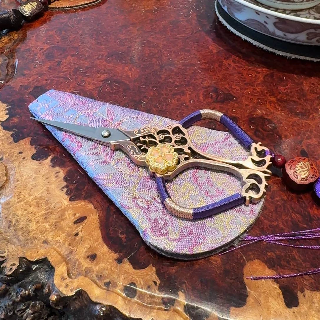 有机玻璃紫色剪刀茶桌剪刀