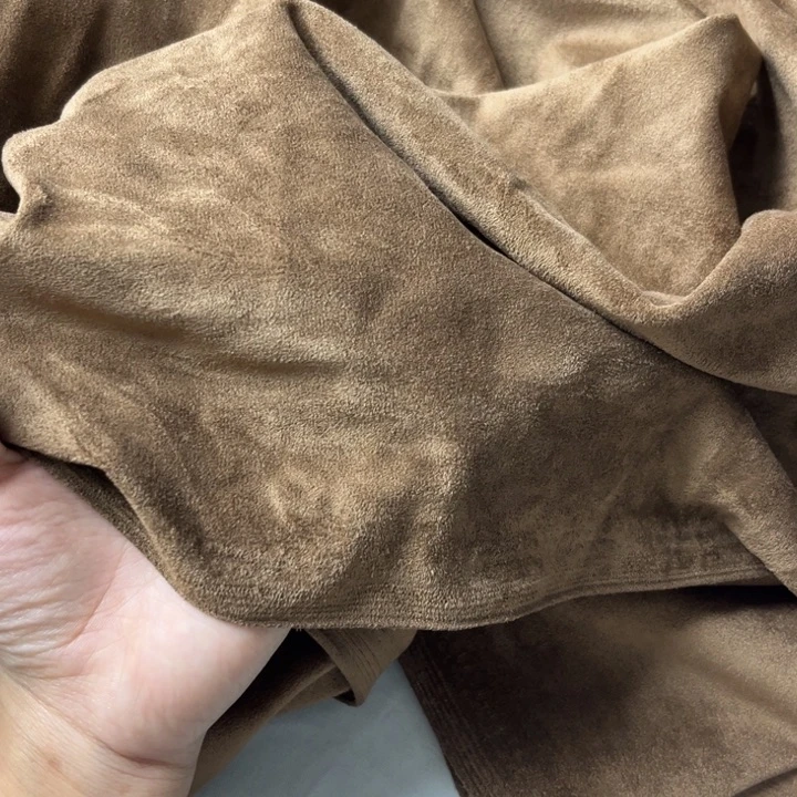 深咖色双面麂皮绒。 1米