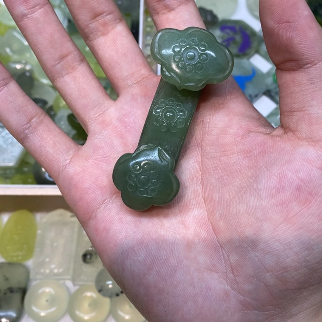 岫玉未镶嵌吊坠(不含链)