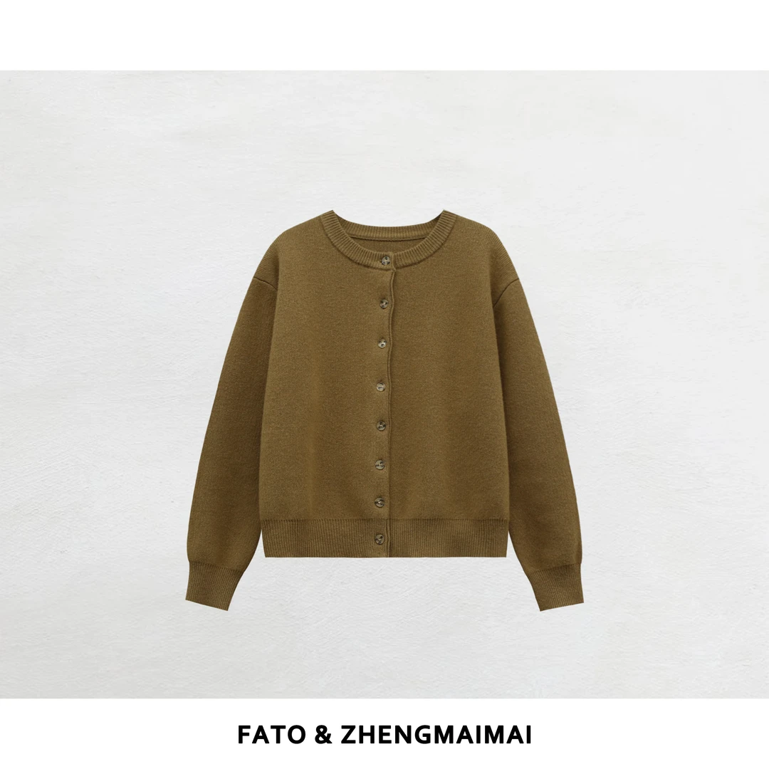 郑买买 摩卡奶芙 秋冬款日系复古百搭显瘦圆领开衫毛衣 CC51112M2