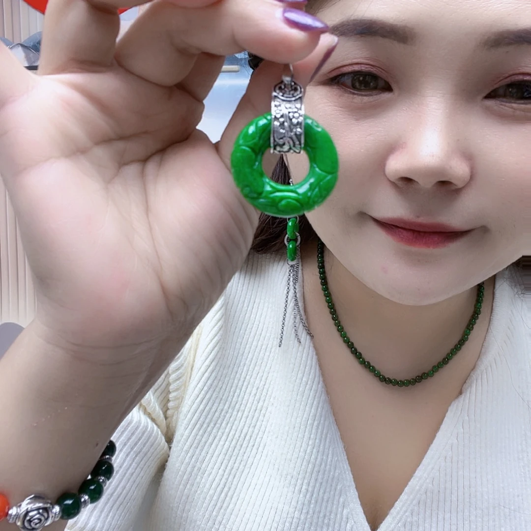 翡翠未镶嵌颈饰项链