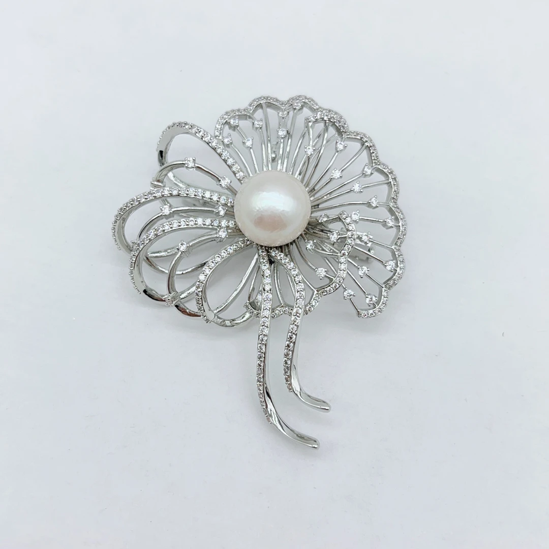 kasiya/卡思雅 铜合金锆石胸针 精致时尚银色花朵胸针搭外套