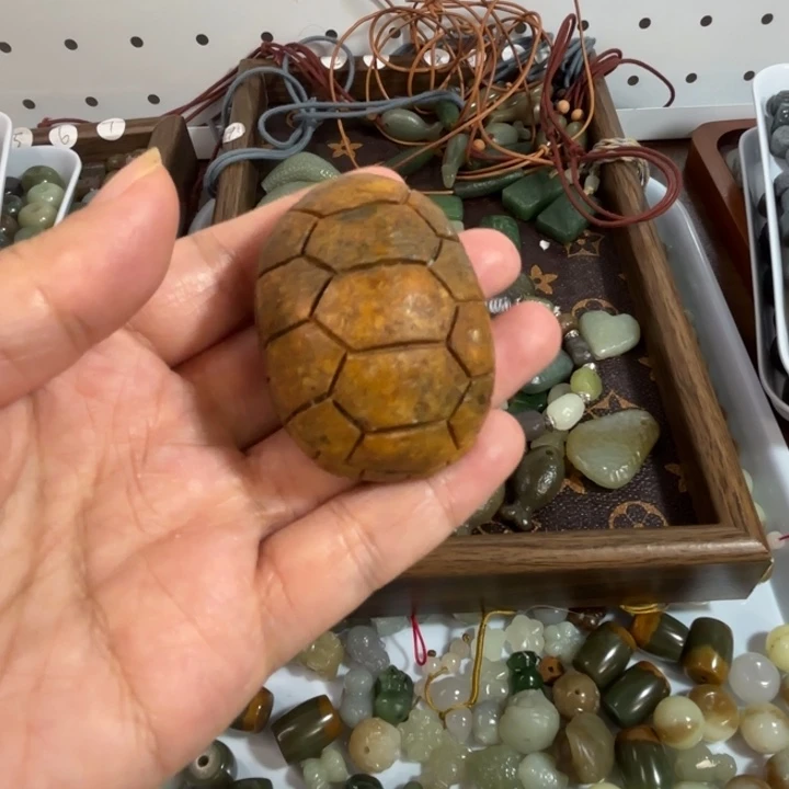 岫岩河磨玉（透闪石质玉）未镶嵌手链