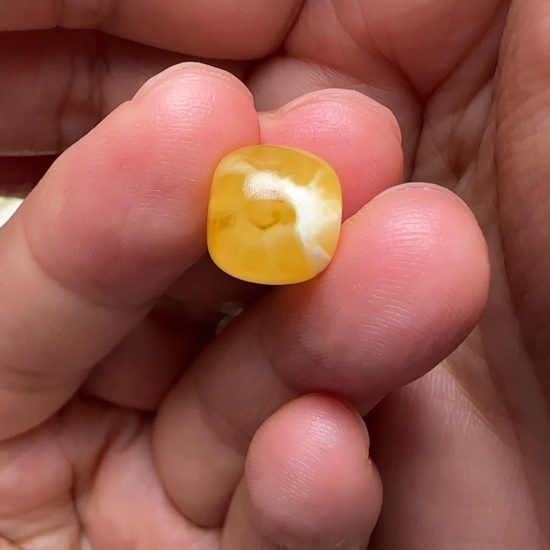 琥珀未镶嵌珠宝奇石10.5咪