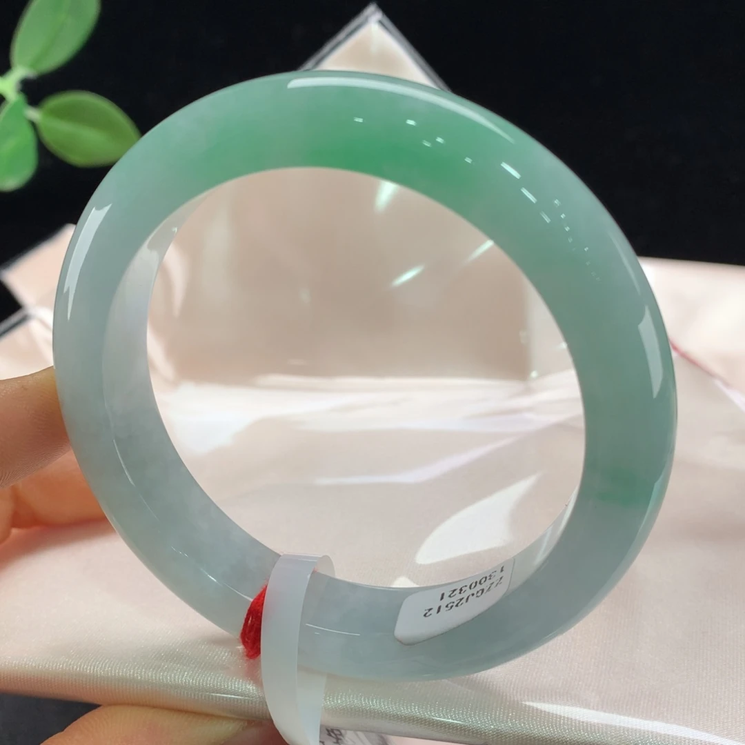 翡翠未镶嵌手镯0321