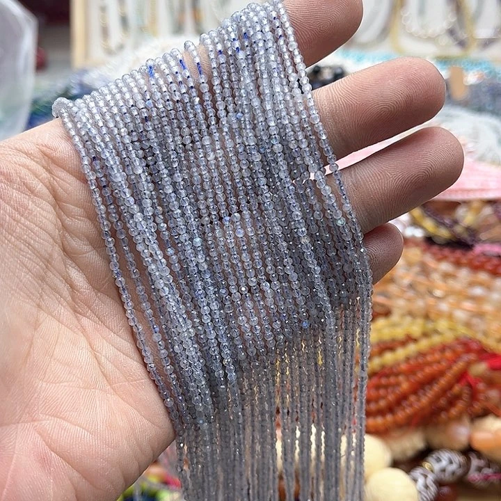 玛瑙/玉髓珠宝半成品未镶嵌一条2mm左右灰月光刻面珠