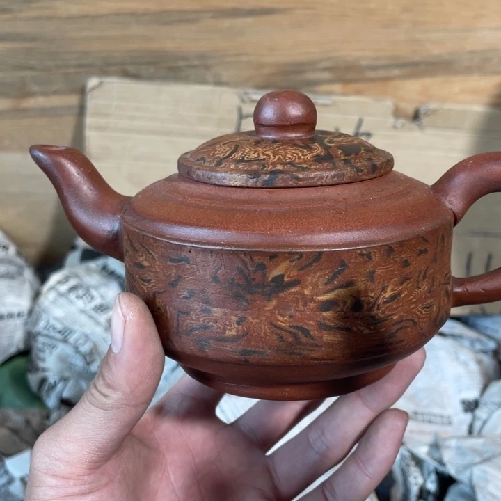 茶壶紫砂老厂紫砂壶一件。