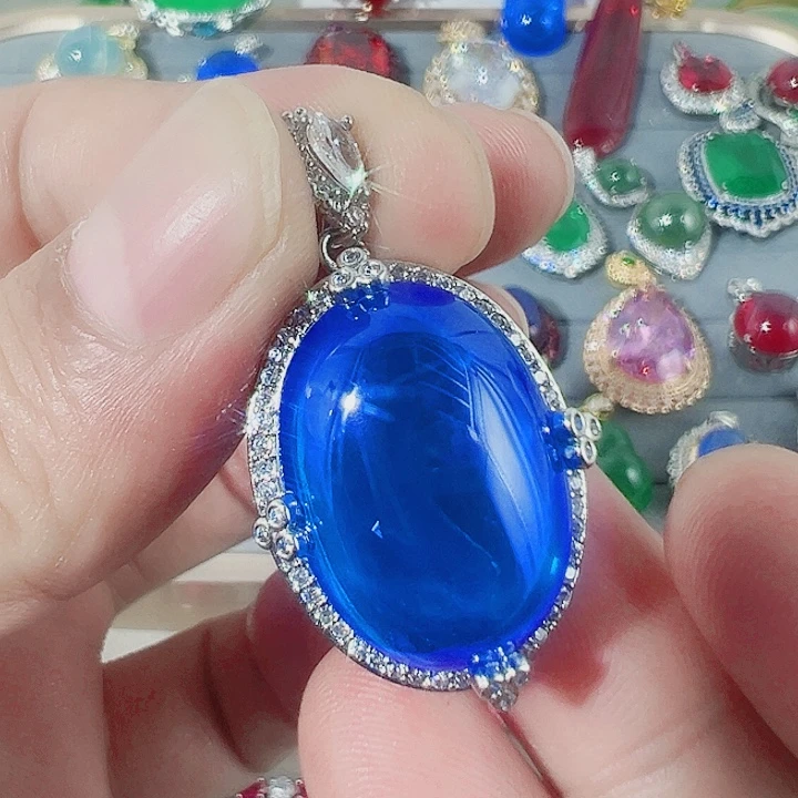 非金属红色蓝色大宝贝
