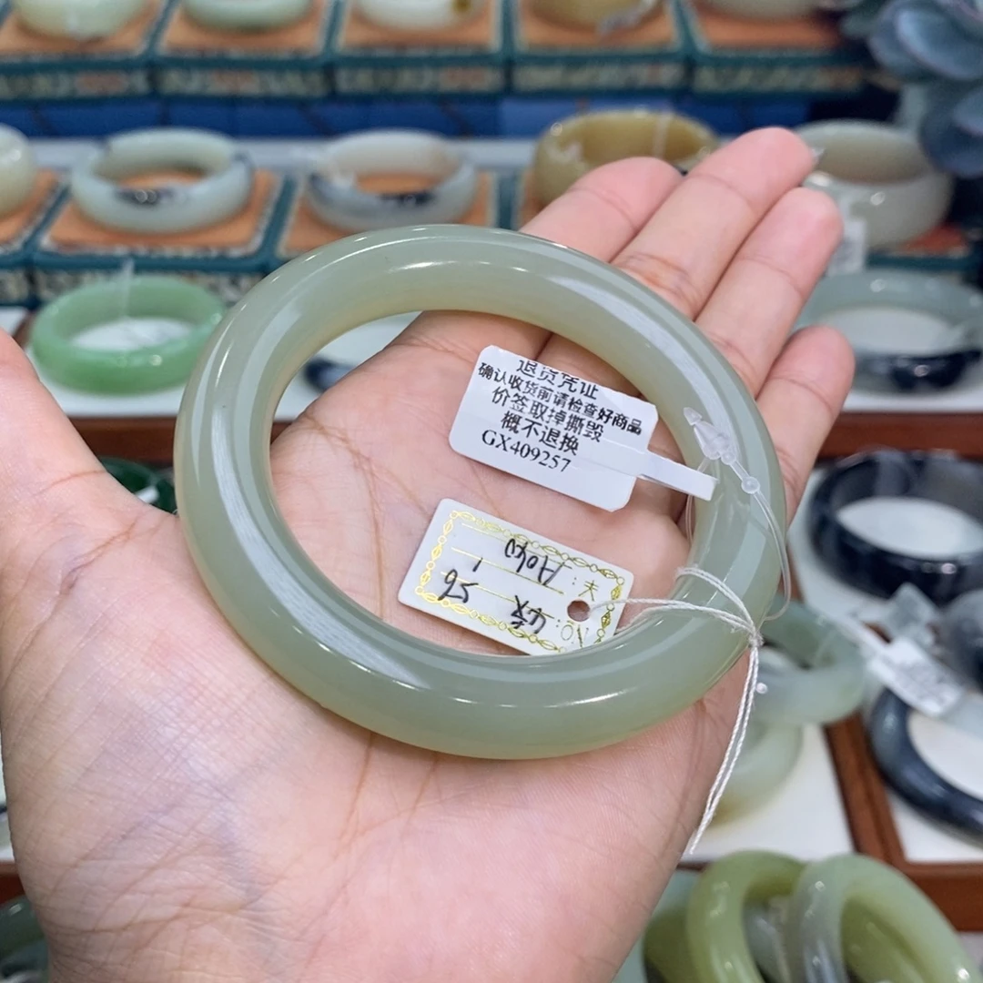 和田玉未镶嵌手镯和田玉冰晴水胖圆57