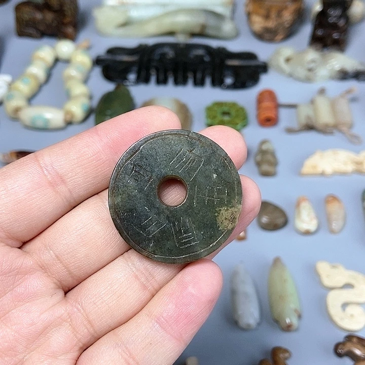 和田玉未镶嵌颈饰47