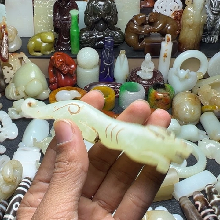 和田玉（糖玉）未镶嵌颈饰