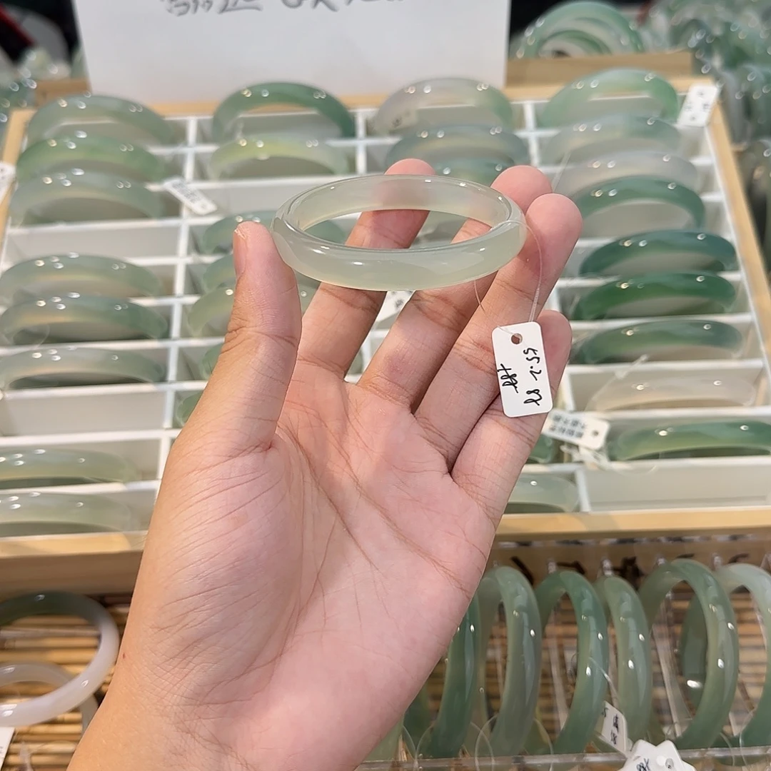 玛瑙/玉髓未镶嵌手镯圈口55.2