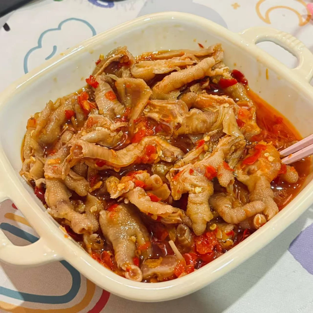 都挺好网红爆款精选脱骨无骨鸡爪秘制口味多选日期新鲜嘴角的美味