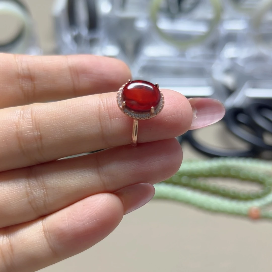 未镶嵌琥珀戒指琥珀戒指
