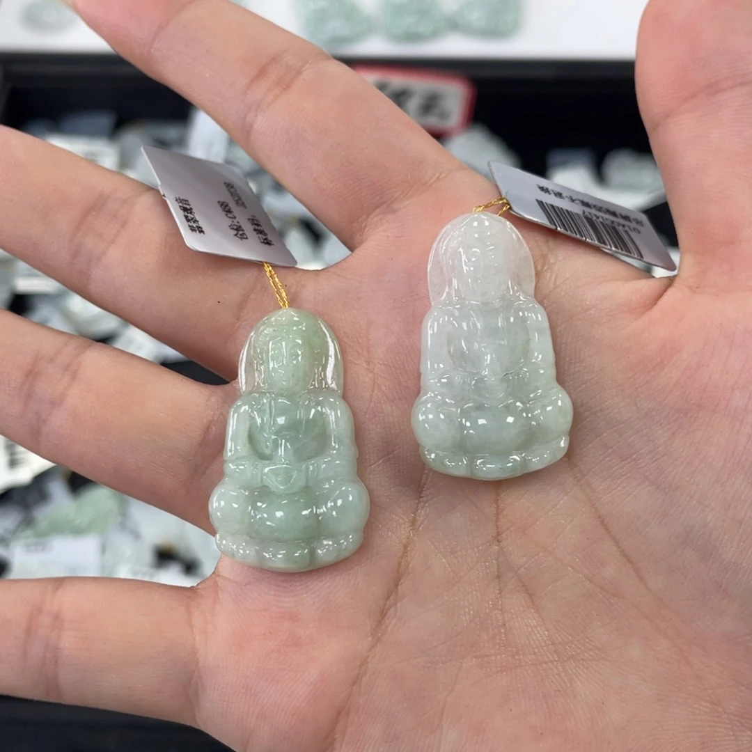 颈饰未镶嵌翡翠观音